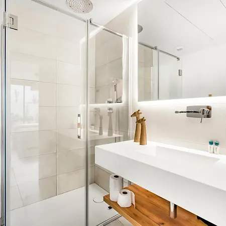Apartamento De Lujo Con Vista Al Mar *